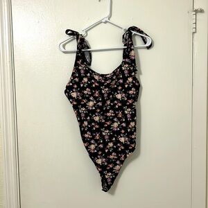 SHEIN Floral Romper